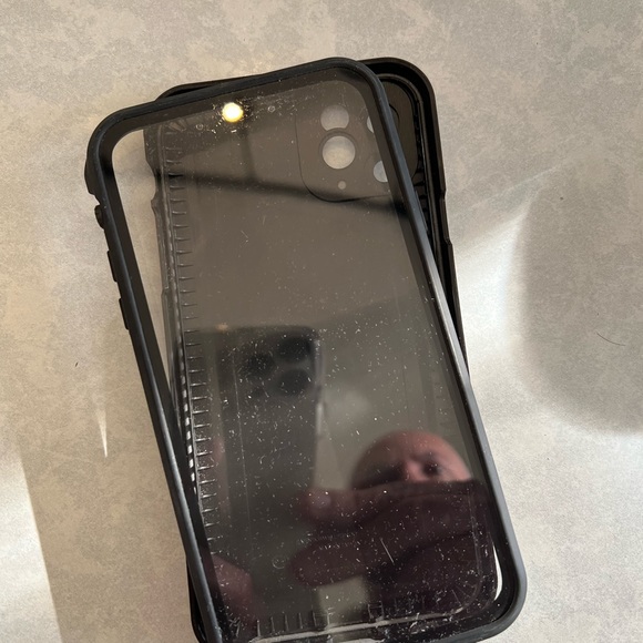Lifeproof iPhone 11 Pro Max case - Picture 3 of 3
